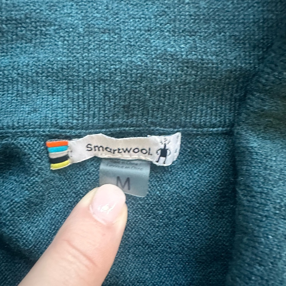 Smartwool Cowl Neck Sweater Size Medium. EUC - Picture 2 of 3